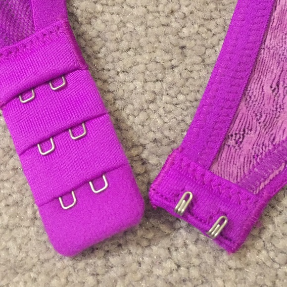 Victoria's Secret Body By Victoria Push-Up Bra 36B - Picture 5 of 6